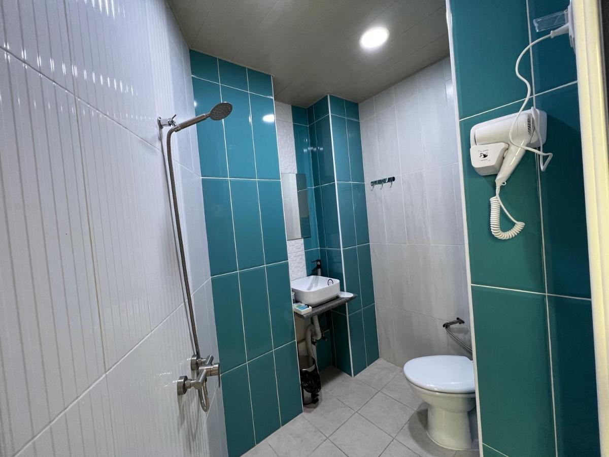 Rp Hotel Yerevan Luaran gambar