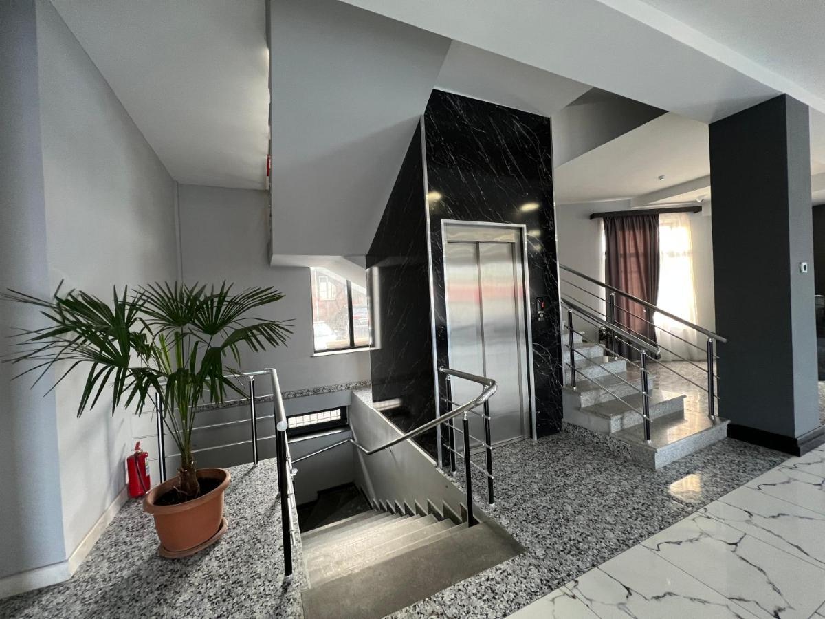 Rp Hotel Yerevan Luaran gambar