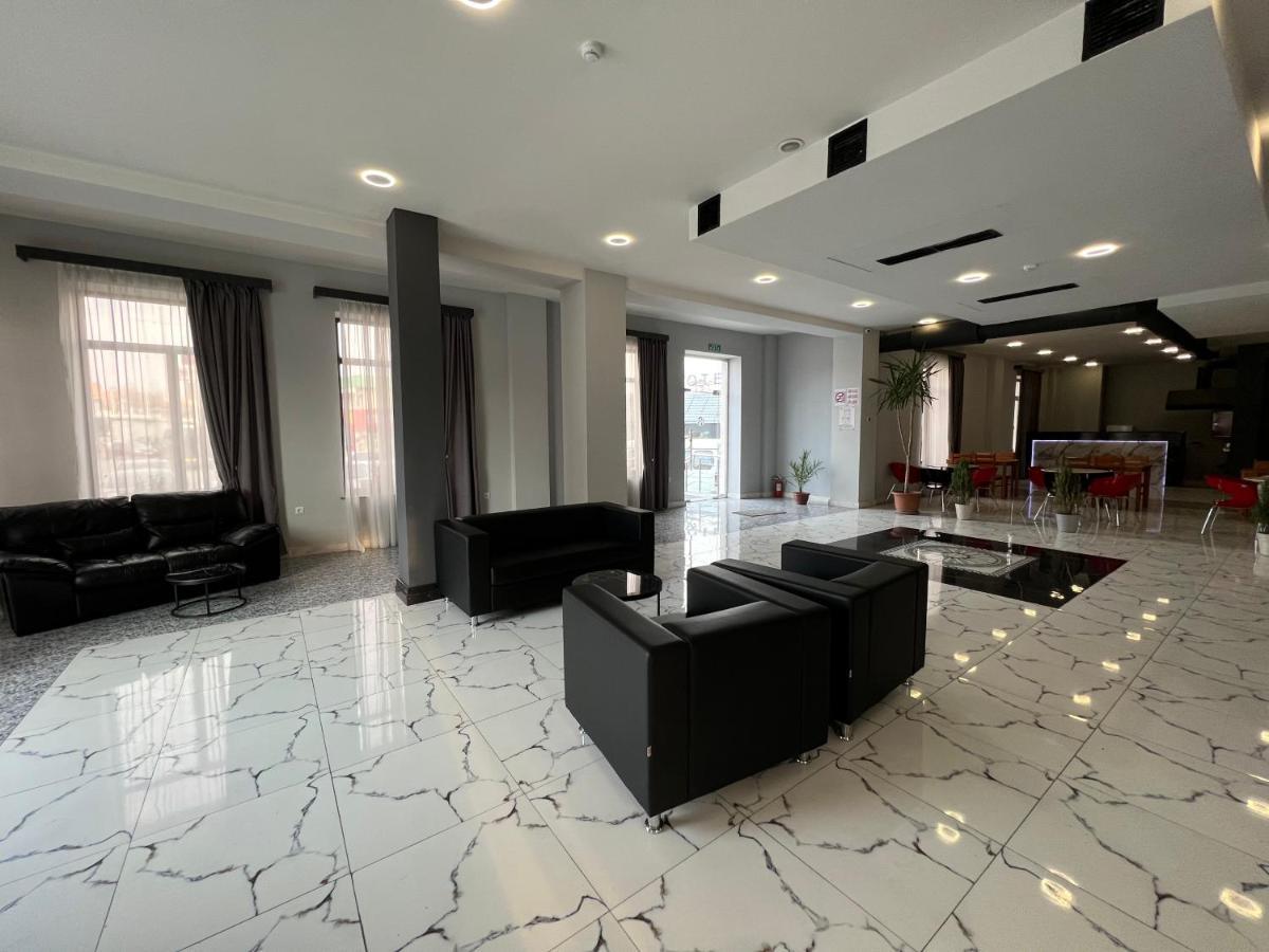 Rp Hotel Yerevan Luaran gambar