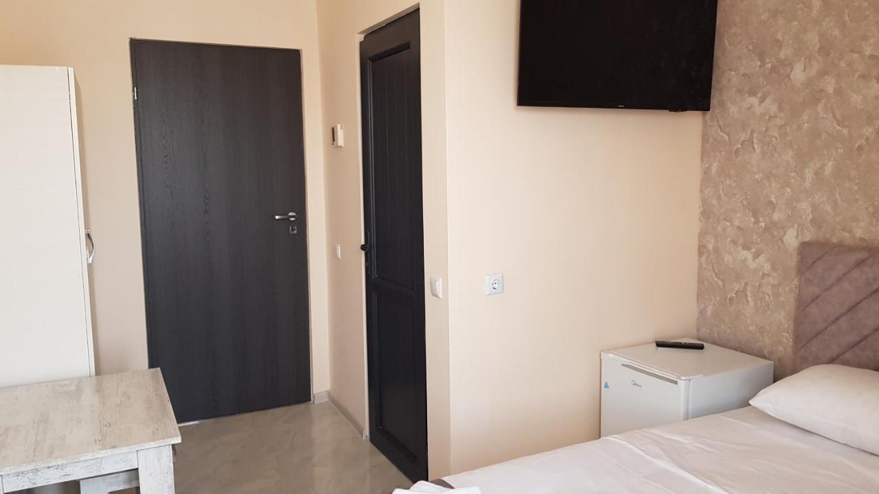 Rp Hotel Yerevan Luaran gambar