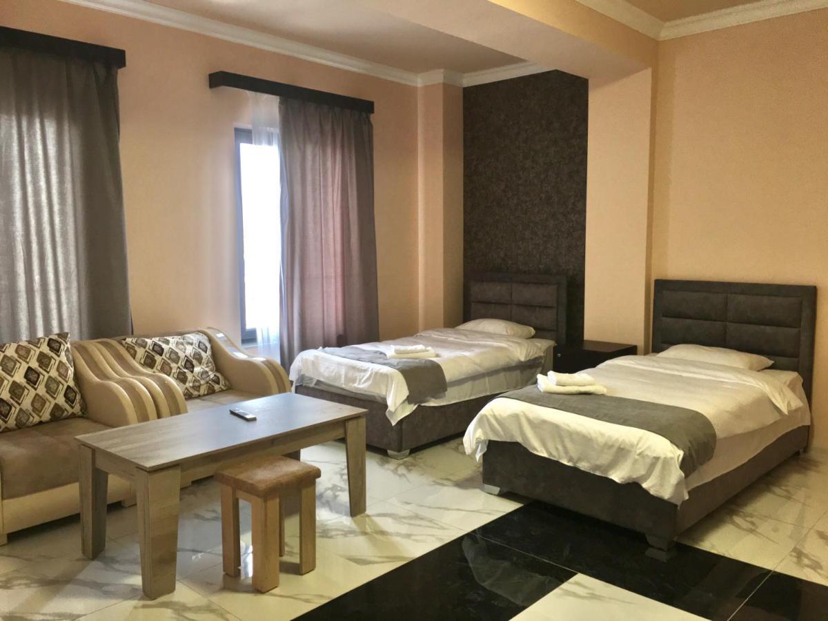 Rp Hotel Yerevan Luaran gambar