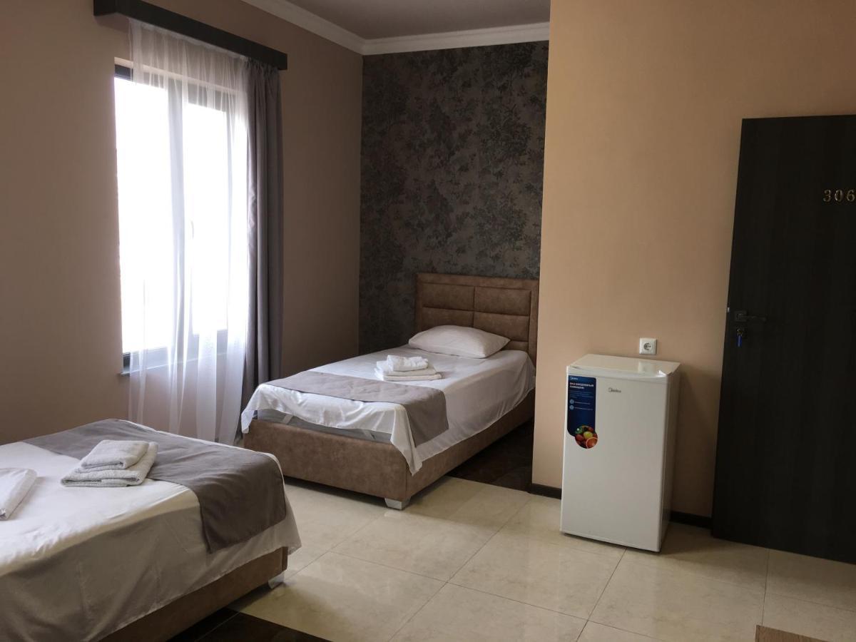 Rp Hotel Yerevan Luaran gambar