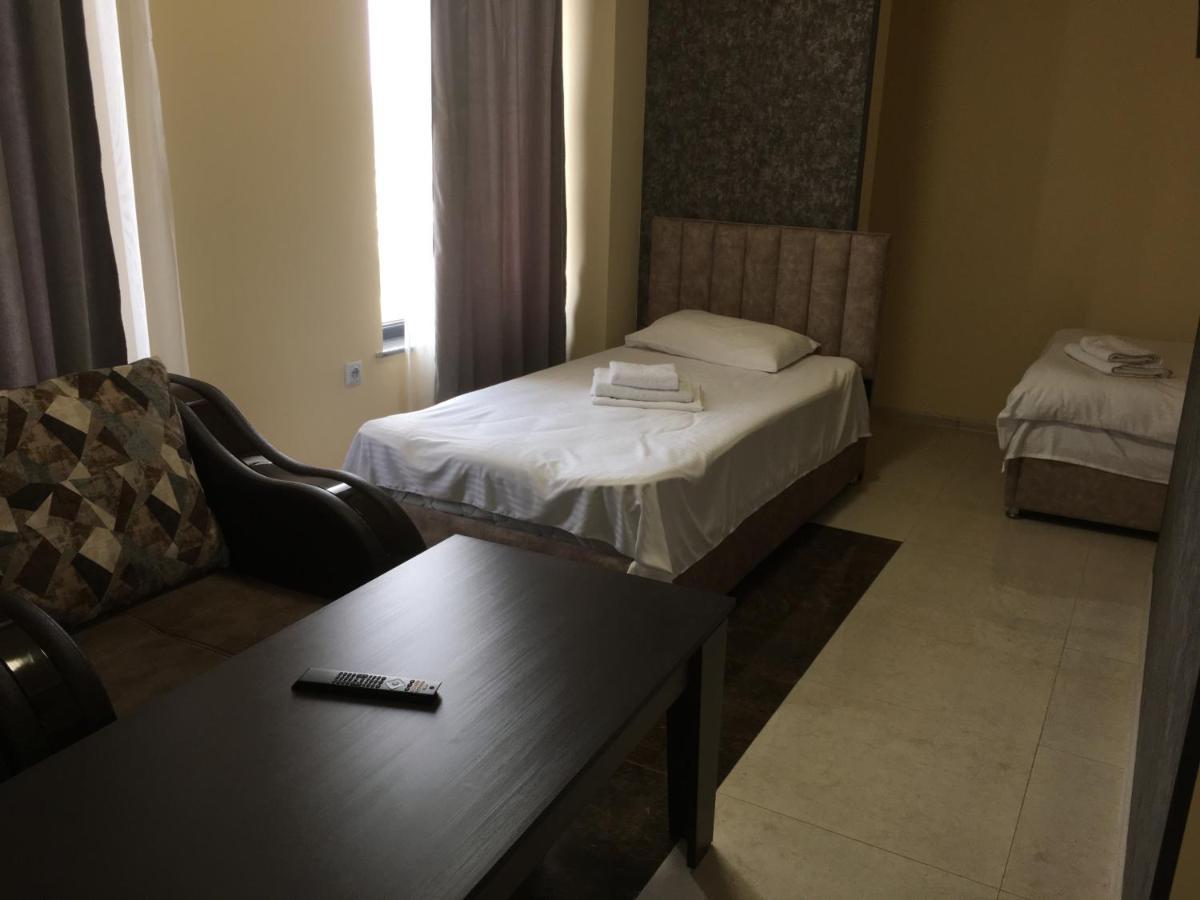 Rp Hotel Yerevan Luaran gambar