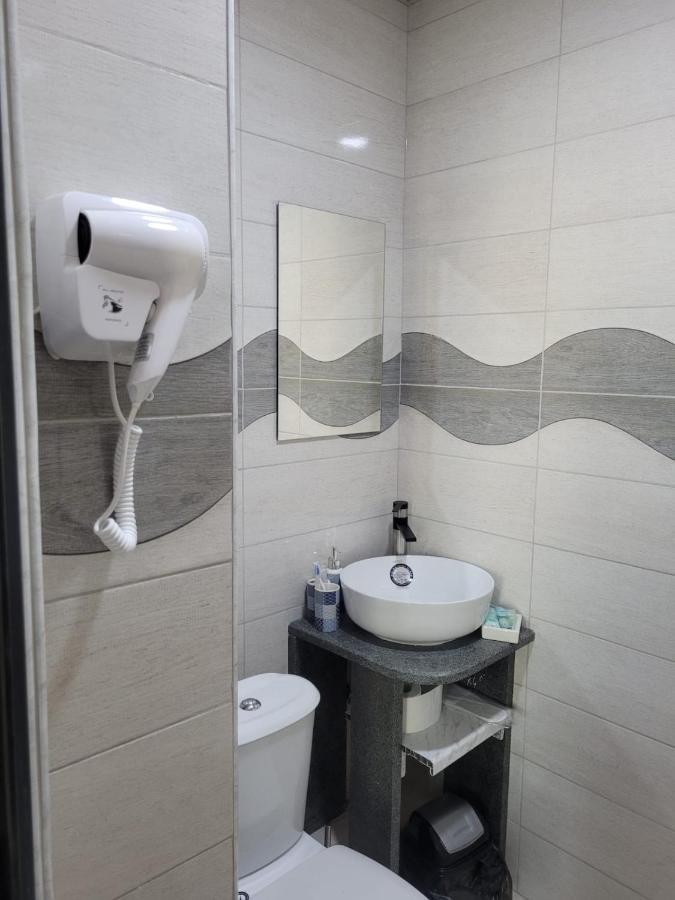 Rp Hotel Yerevan Luaran gambar